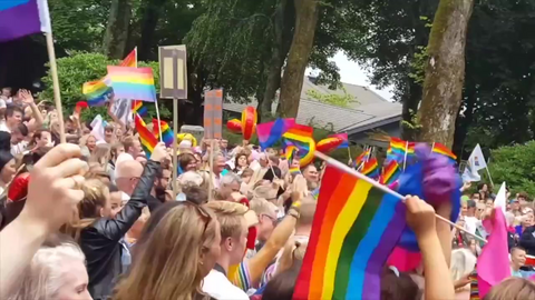 (+) Oppgitt over Pride-avstemningen på Gard skole