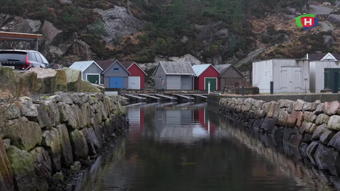 (+) I over 30 år har Årstein spilt opp til dans