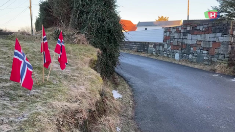 Aldri før har så mange haugesundere sunget nasjonalsangen i så kaldt vann